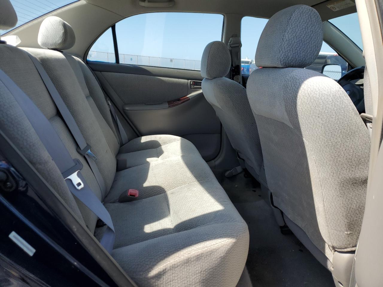 2004 Toyota Corolla - Image 10