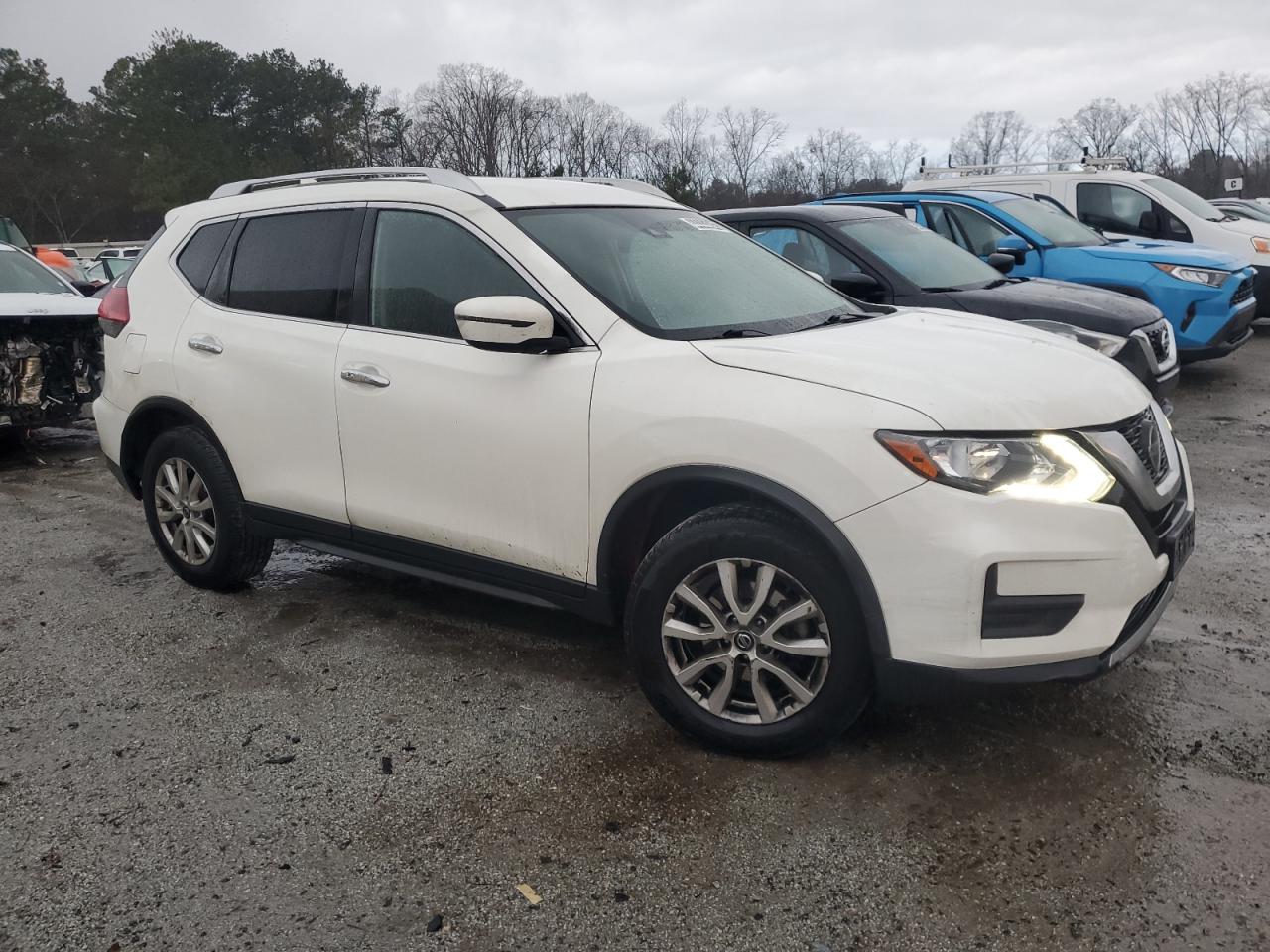 2020 Nissan Rogue - Image 4