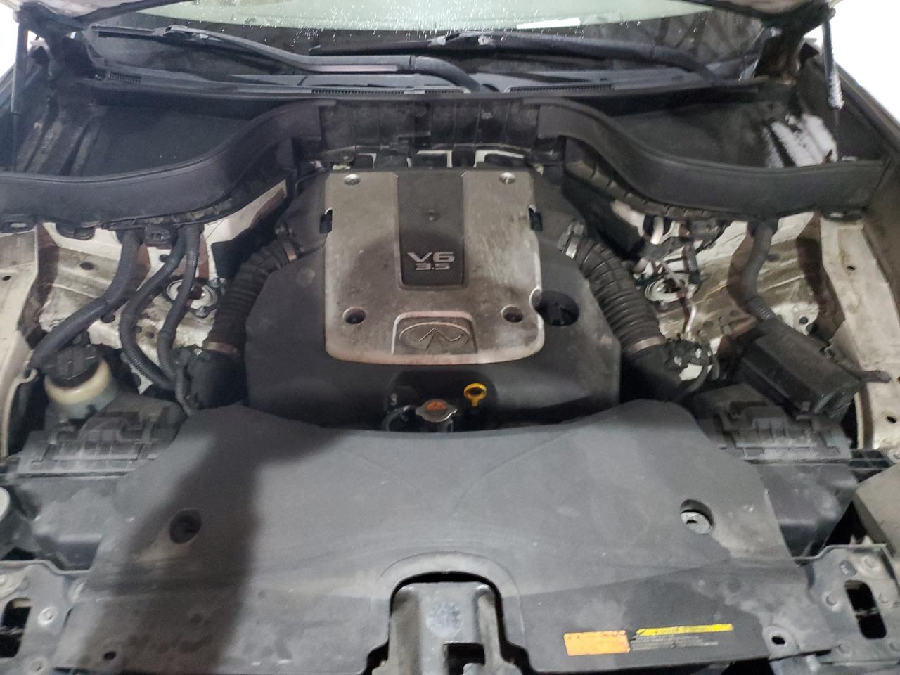 2011 Infiniti FX - Image 12