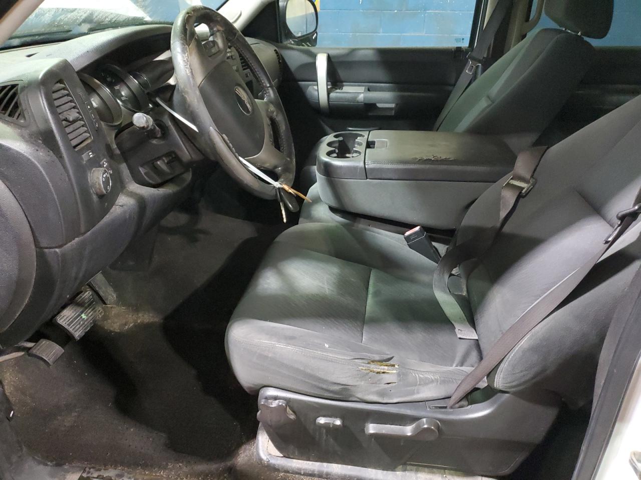 2009 GMC Sierra - Image 7