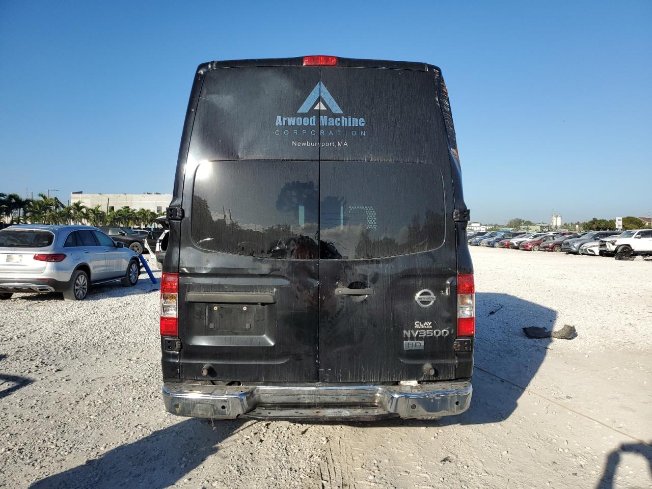 2013 Nissan NV - Image 6