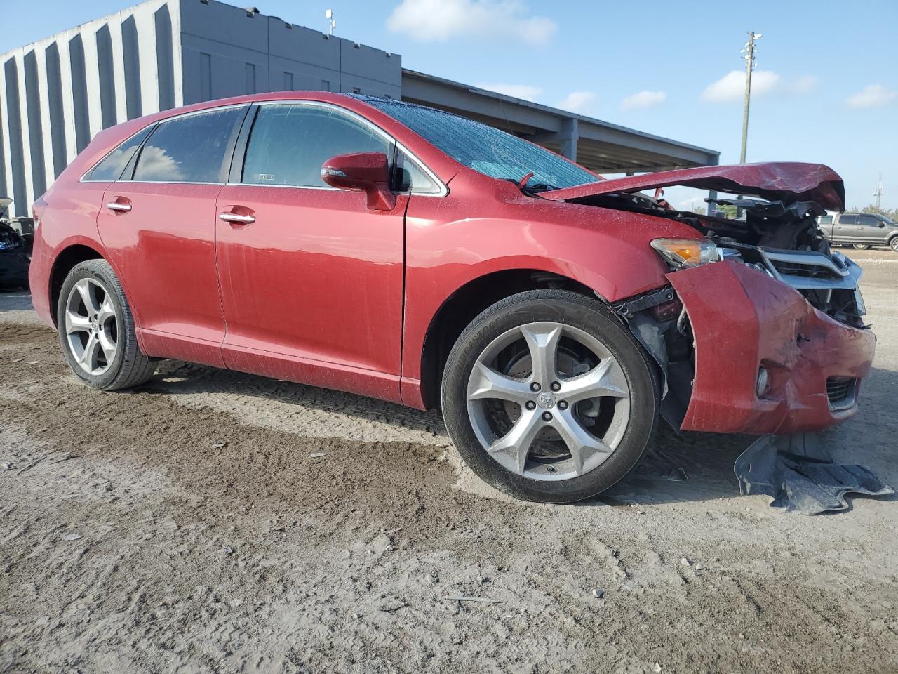 2013 Toyota Venza - Image 4