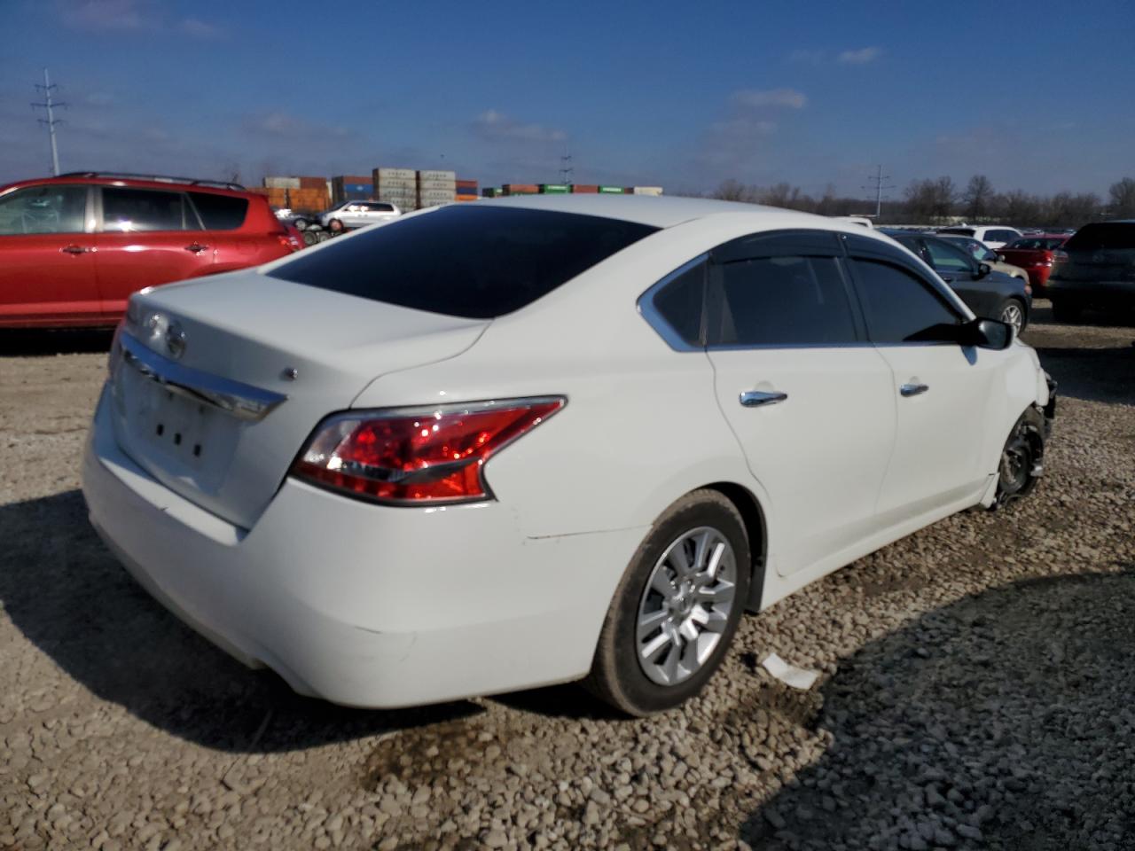 2015 Nissan Altima - Image 3