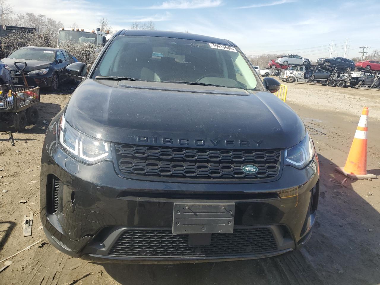 2023 Land Rover Discovery - Image 5