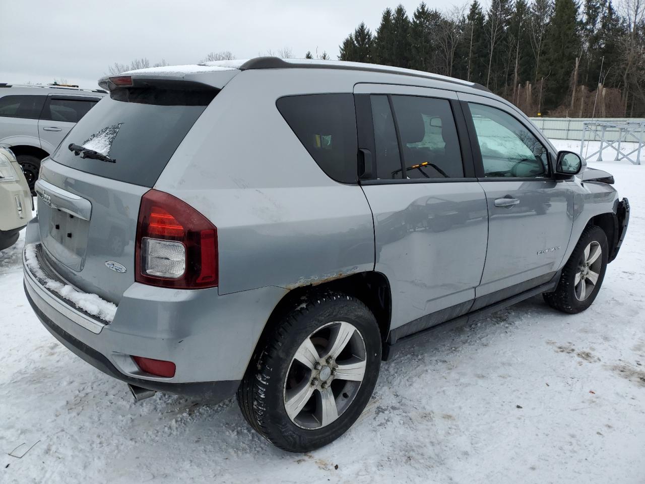 2016 Jeep Compass - Image 3