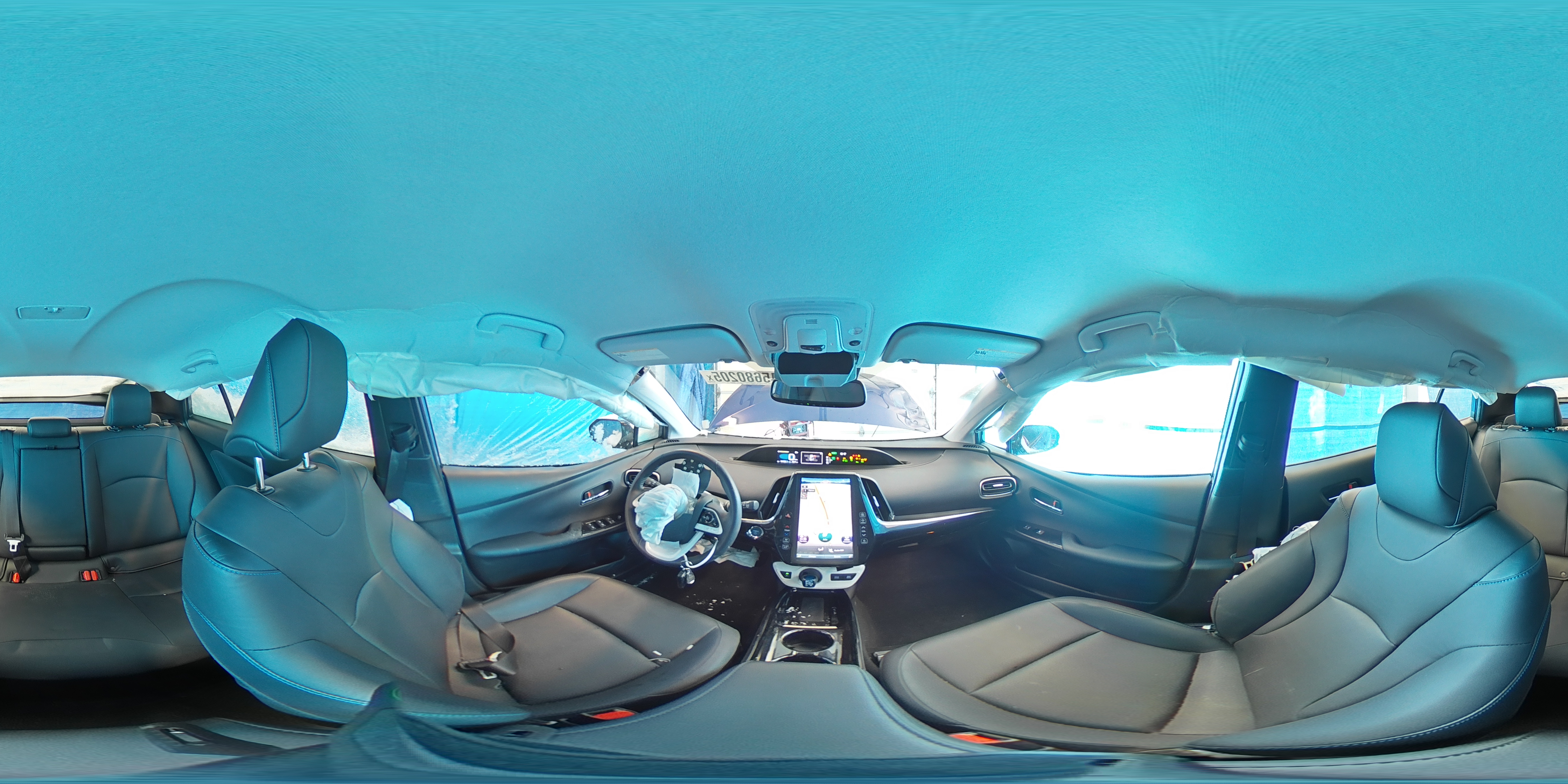 2018 Toyota Prius - Image 12