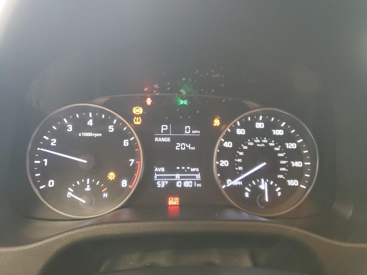 2017 Hyundai Elantra - Image 9
