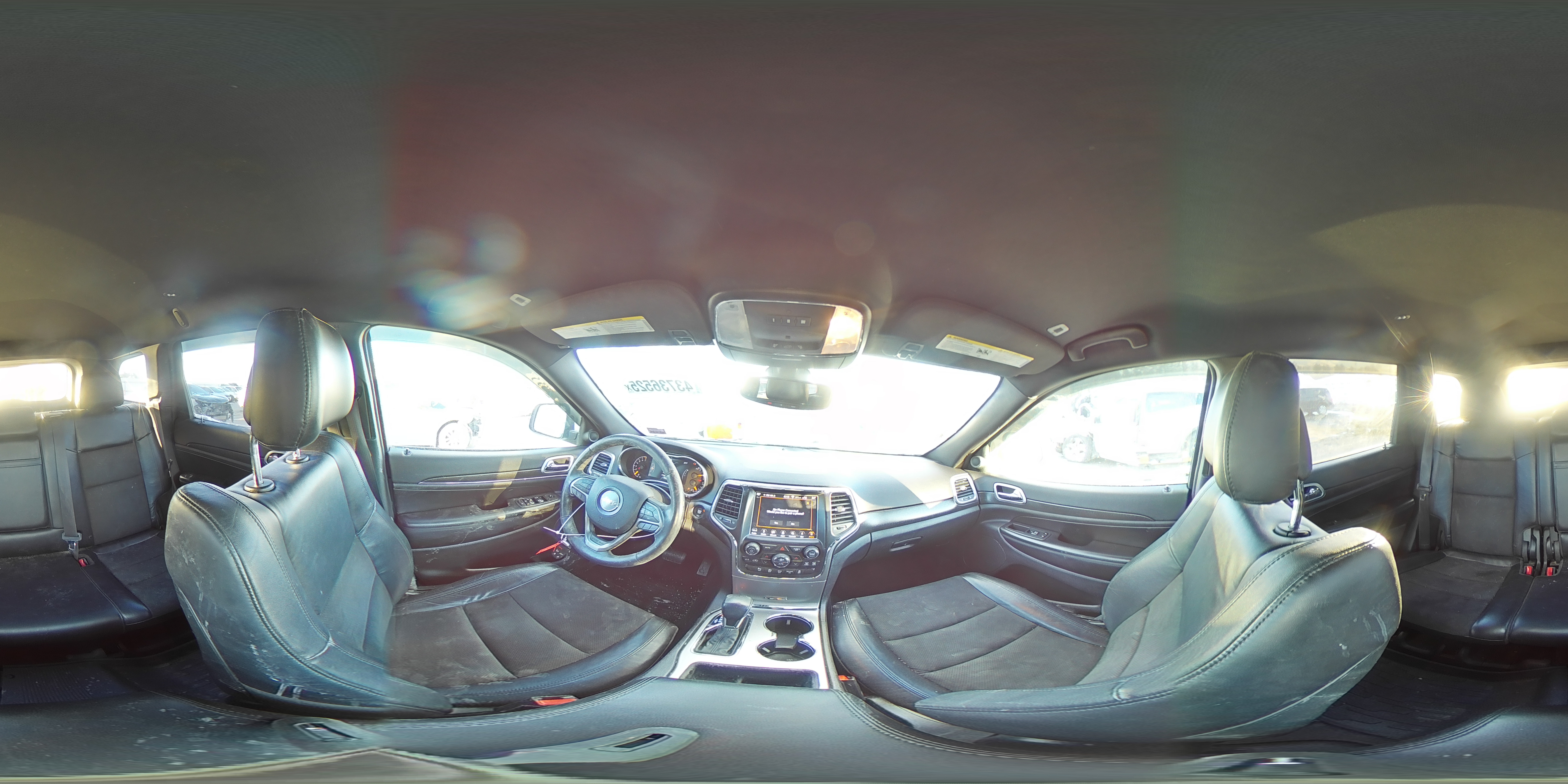 2018 Jeep Grand Cherokee - Image 13