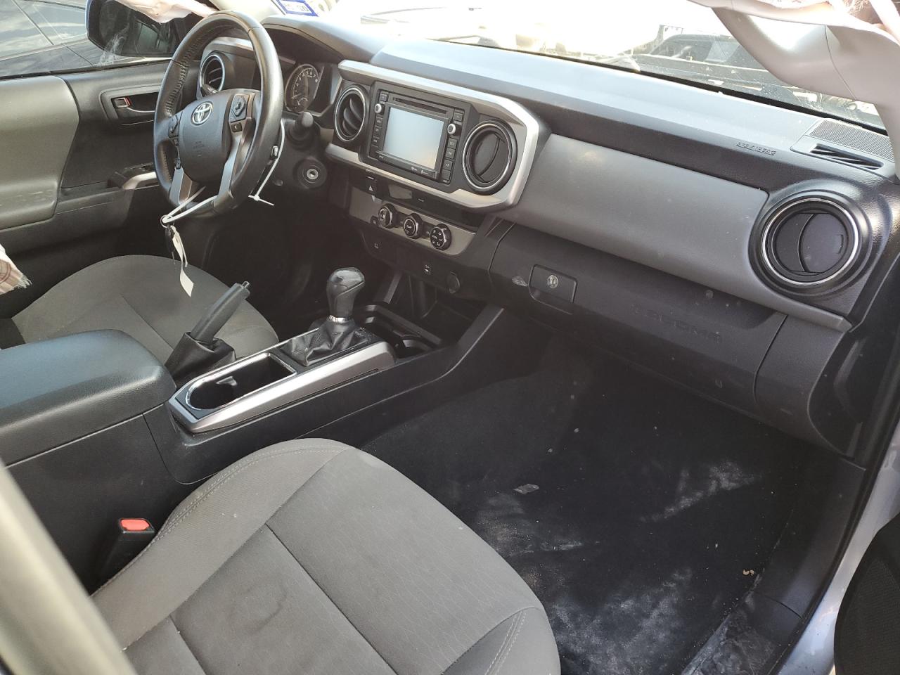 2017 Toyota Tacoma - Image 7
