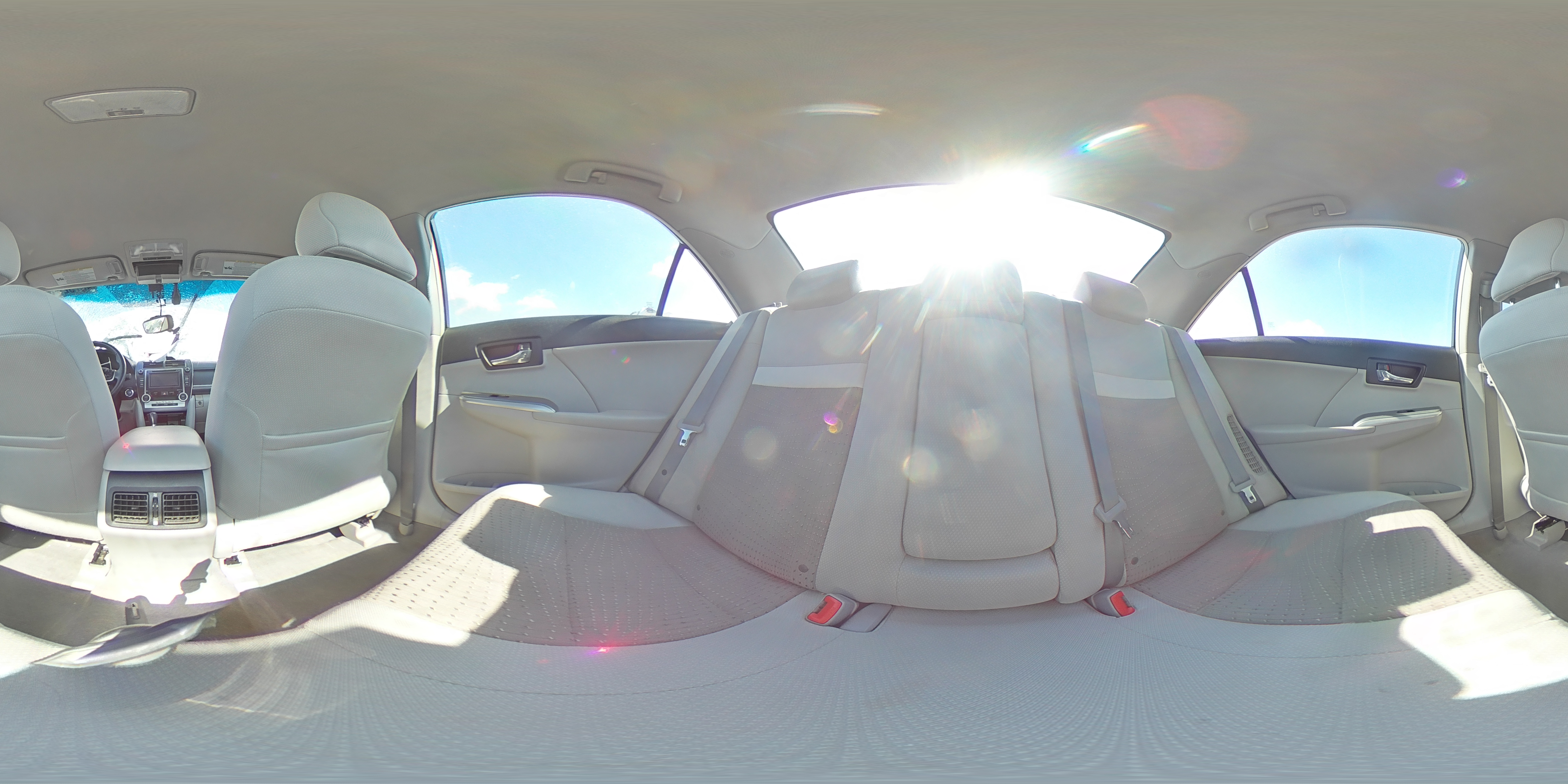 2014 Toyota Camry - Image 14