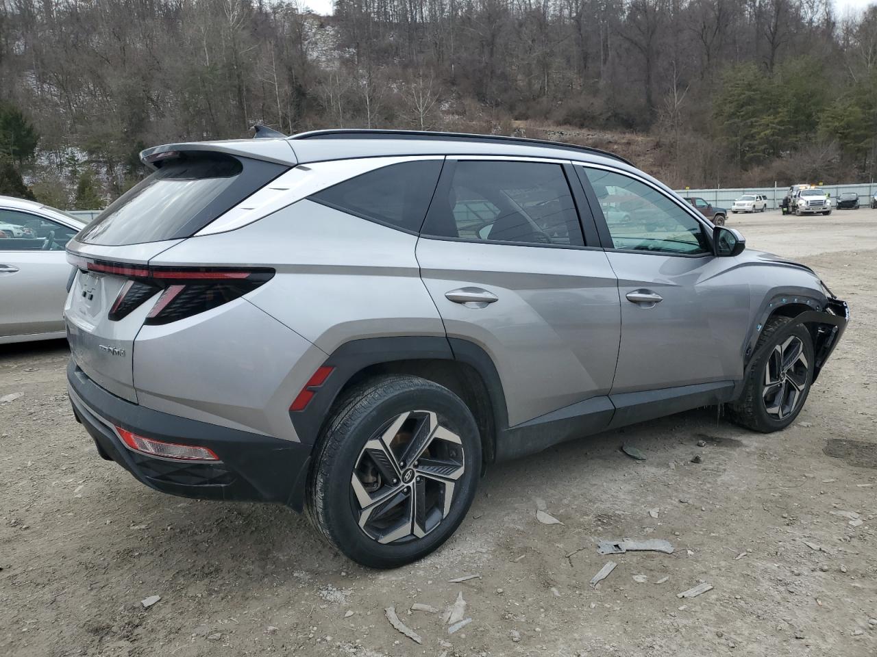2022 Hyundai Tucson - Image 3