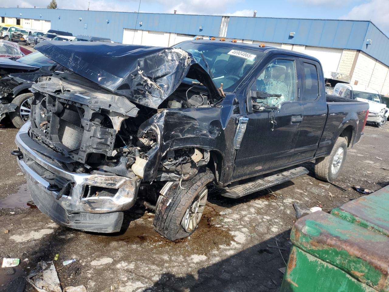2017 Ford F250 Super Duty for Sale in Woodhaven, MI - Front End