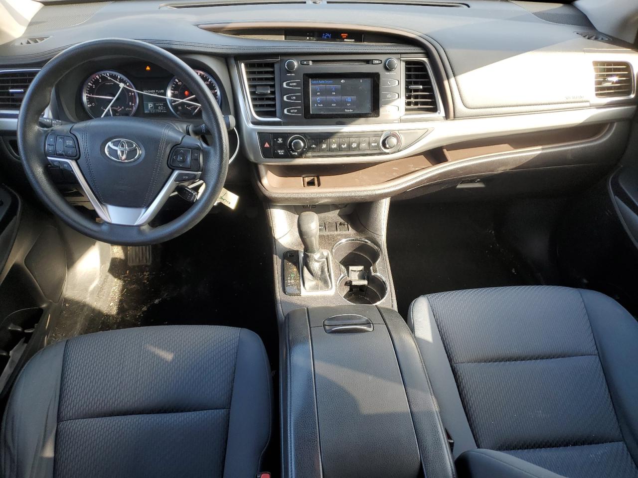 2015 Toyota Highlander - Image 8