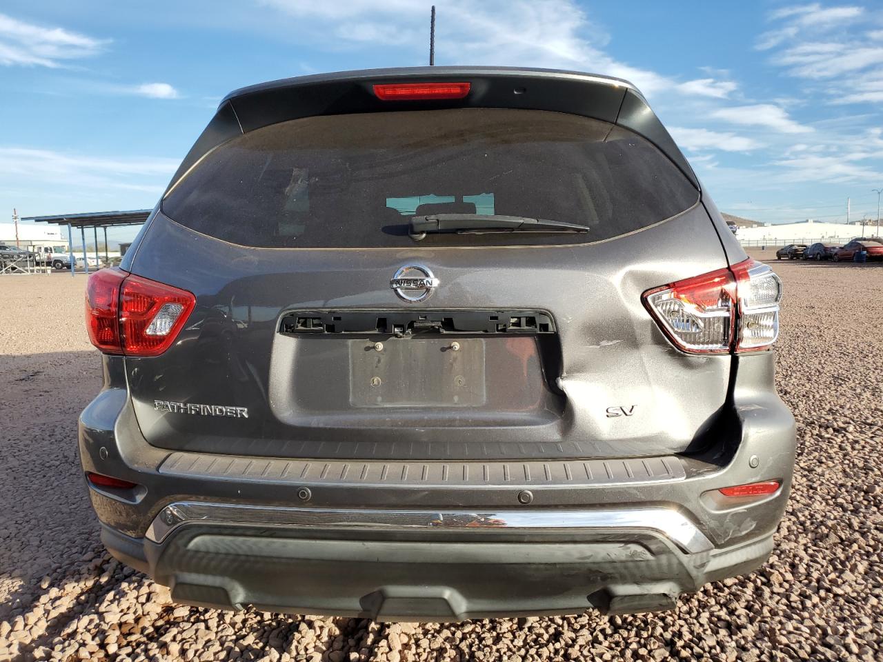 2017 Nissan Pathfinder - Image 6