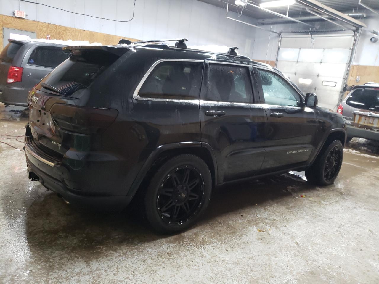 2014 Jeep Grand Cherokee - Image 3