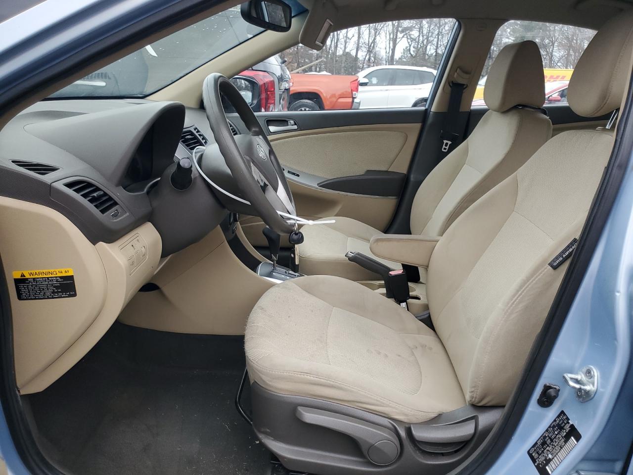 2013 Hyundai Accent - Image 7