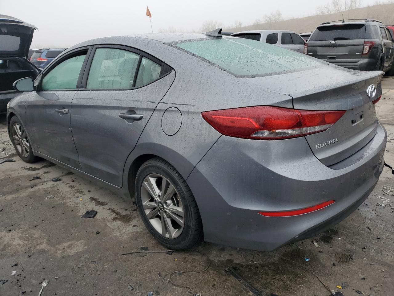 2018 Hyundai Elantra - Image 2