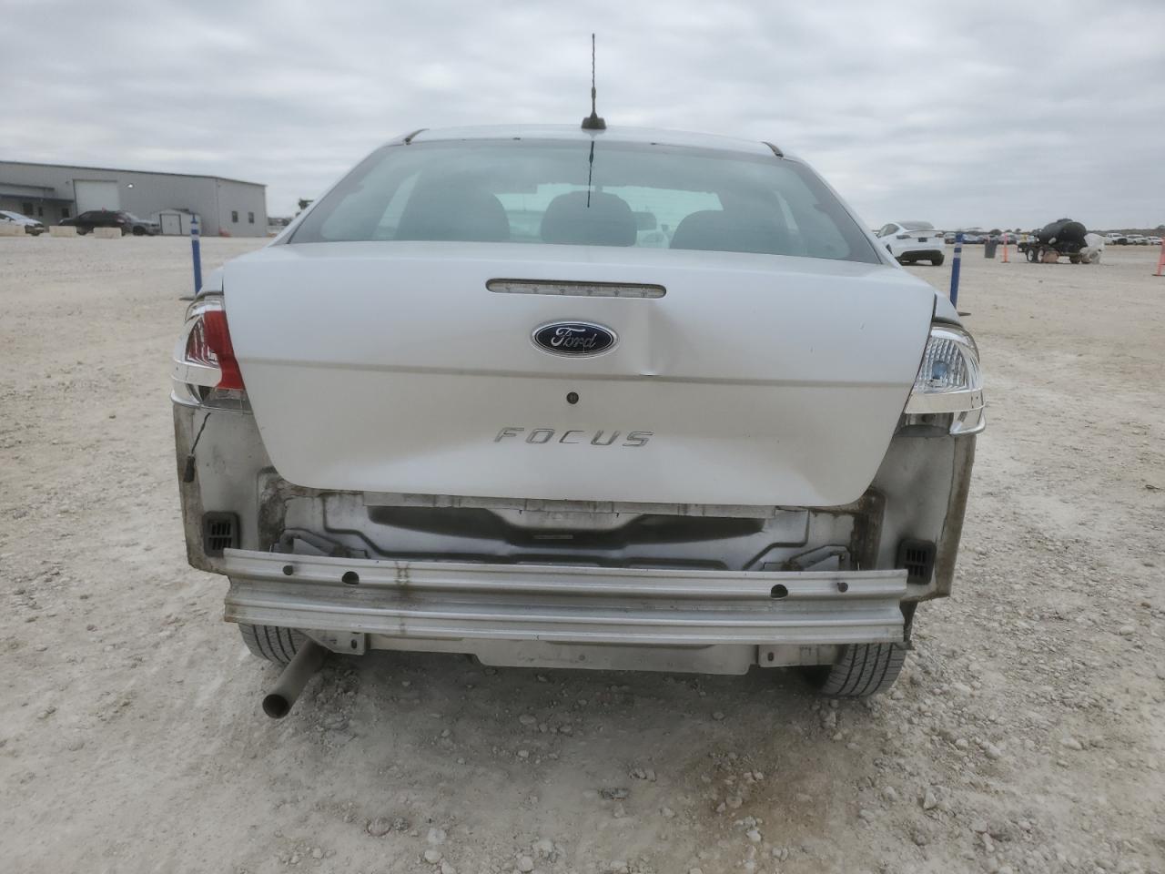2010 Ford Focus - Image 6