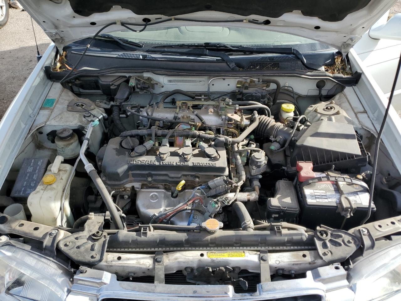 2000 Nissan Sentra - Image 12