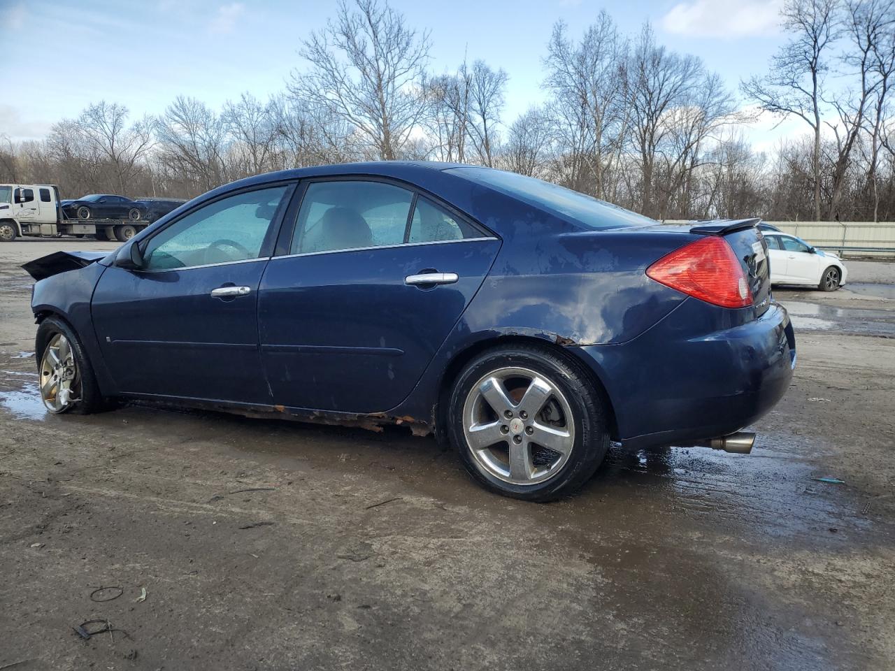 2009 Pontiac G6 - Image 2
