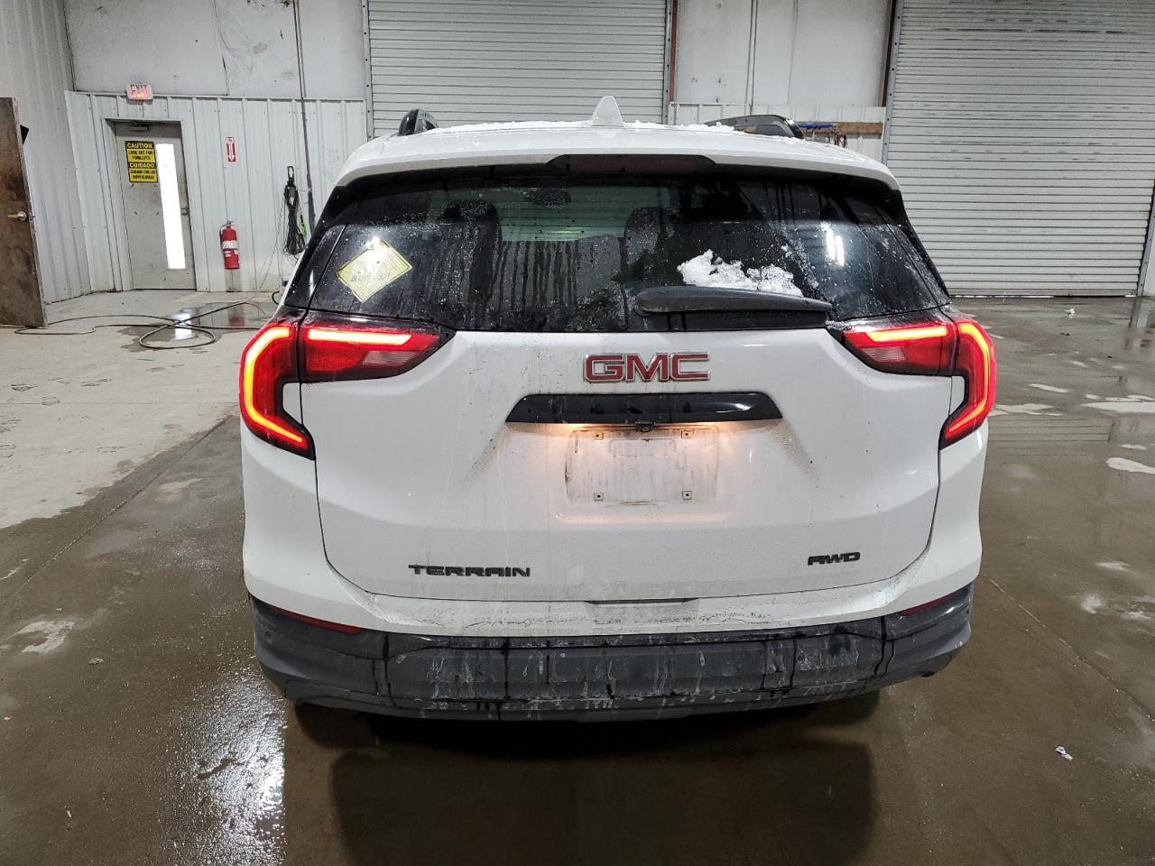 2020 GMC Terrain - Image 6