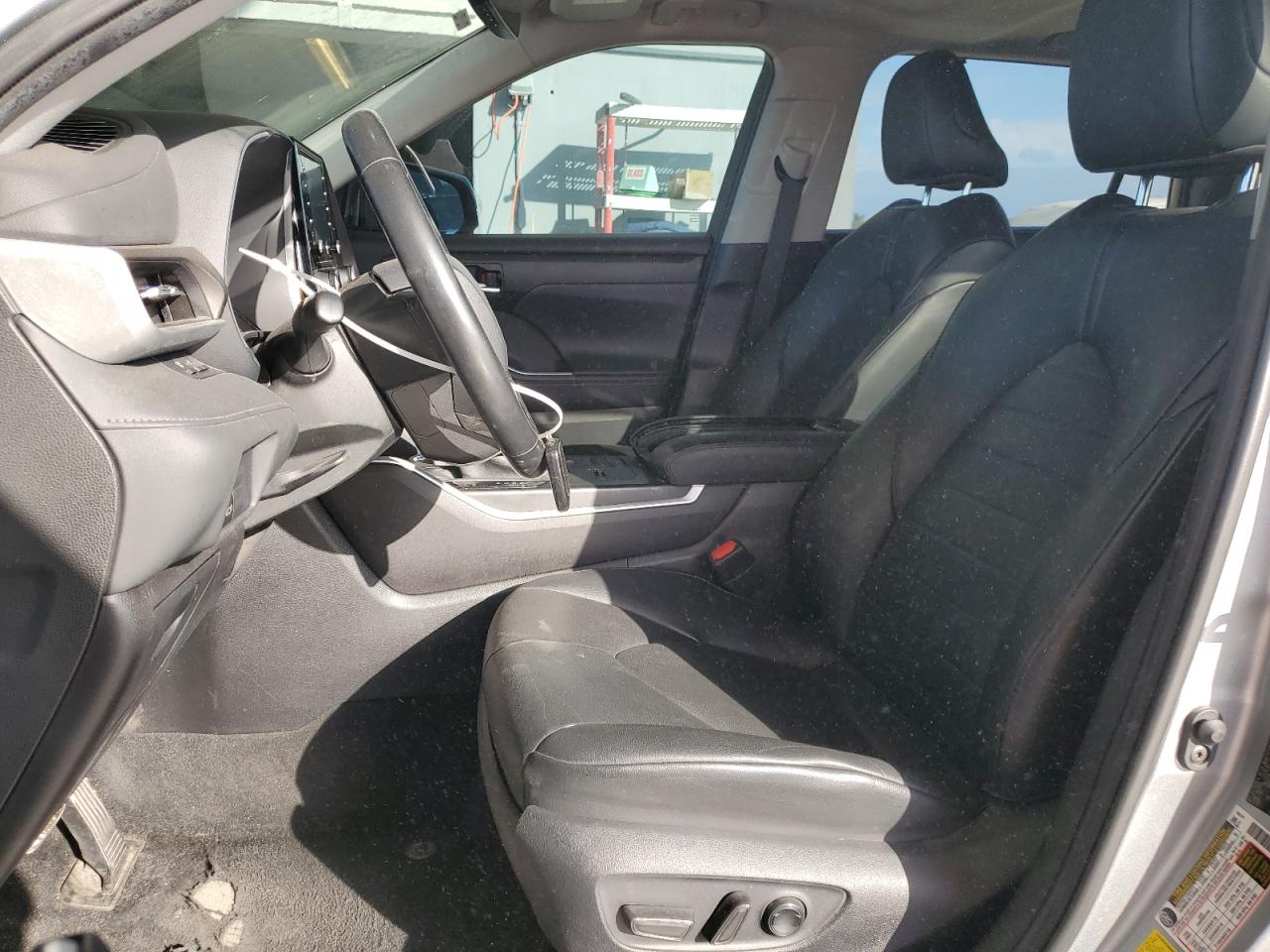 2021 Toyota Highlander - Image 7