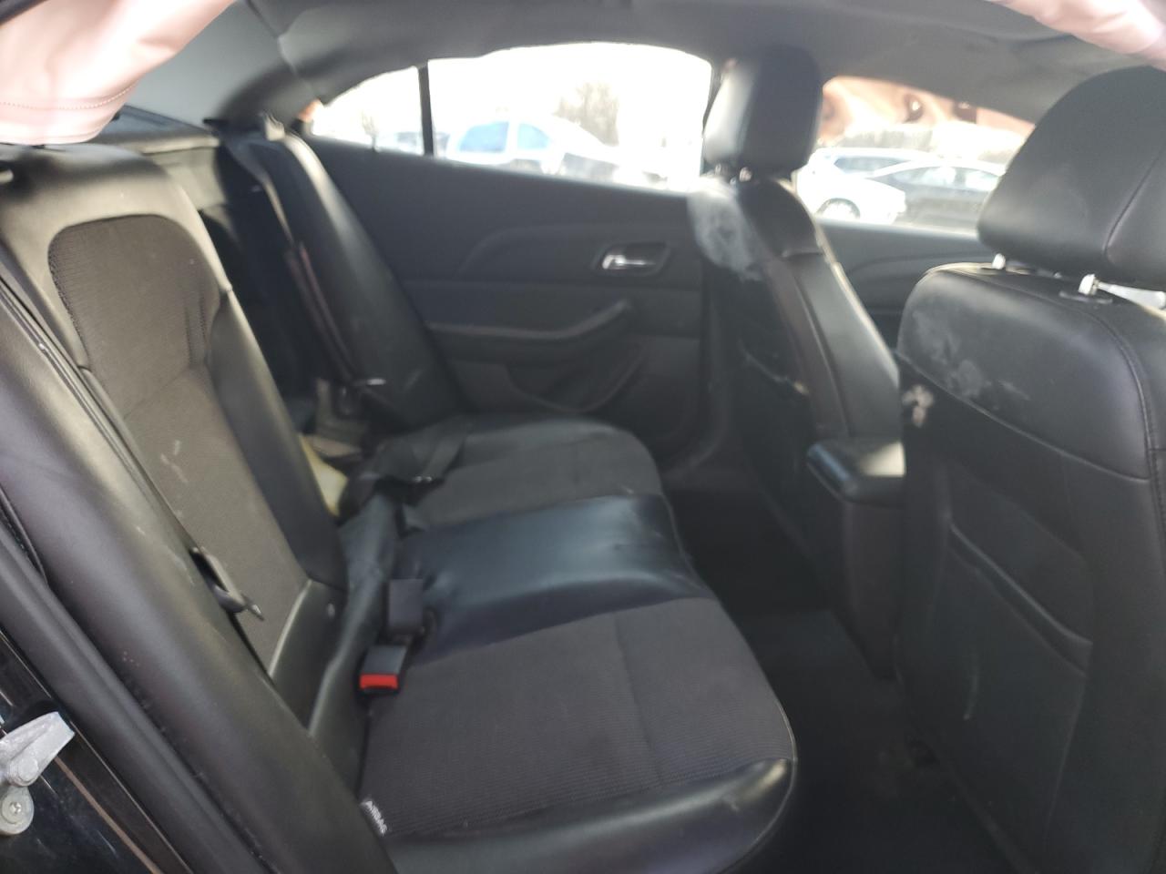 2014 Chevrolet Malibu - Image 10
