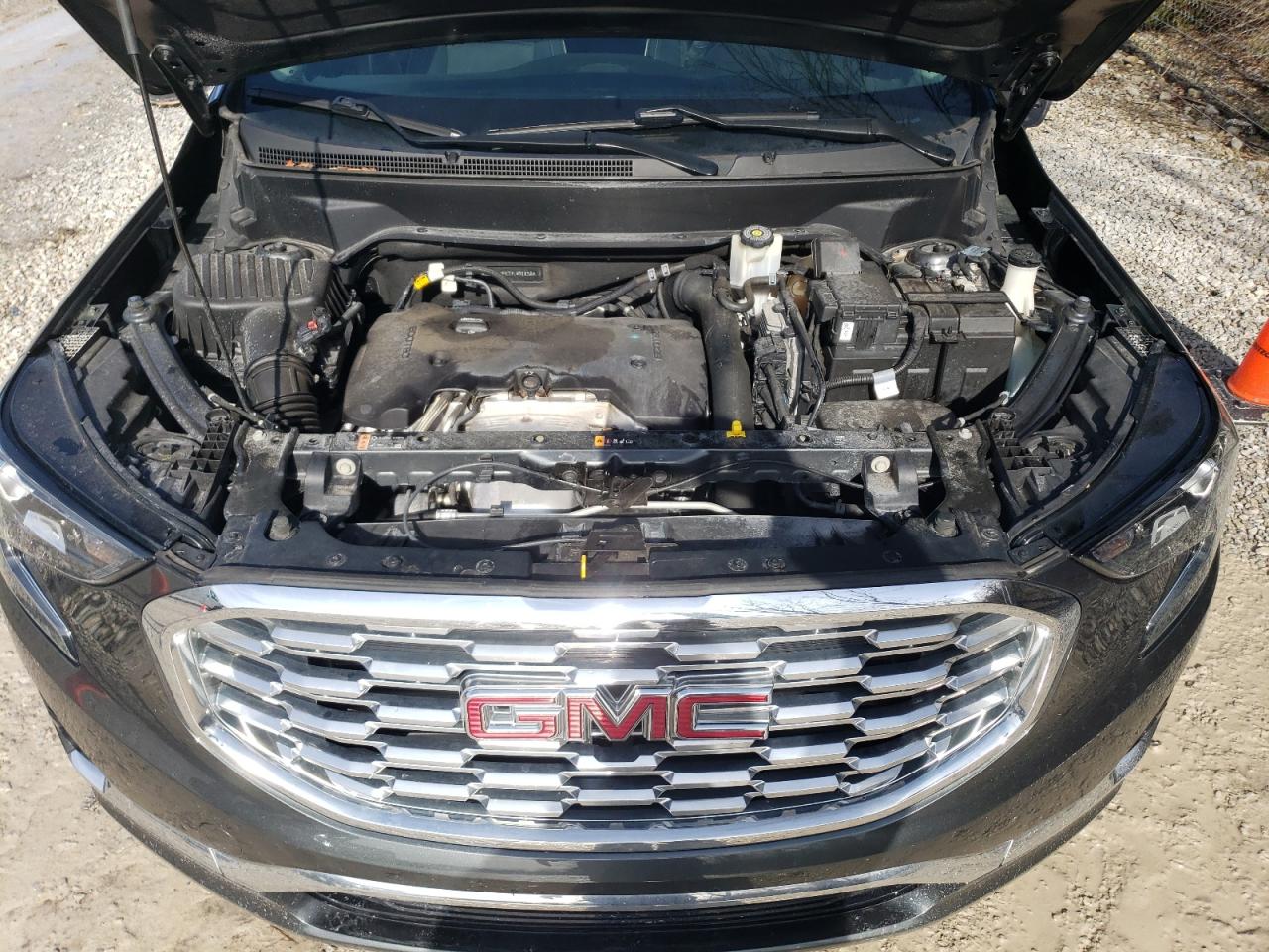2018 GMC Terrain - Image 12