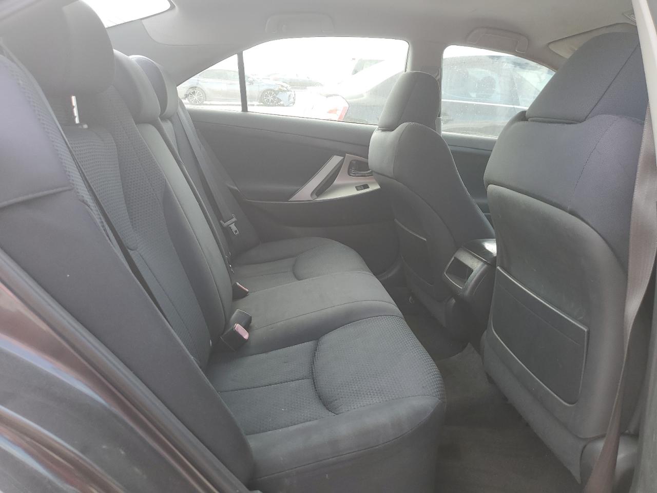 2009 Toyota Camry - Image 10
