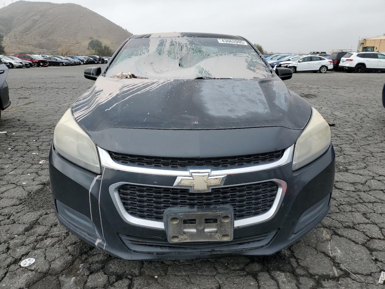 2016 Chevrolet Malibu - Image 5