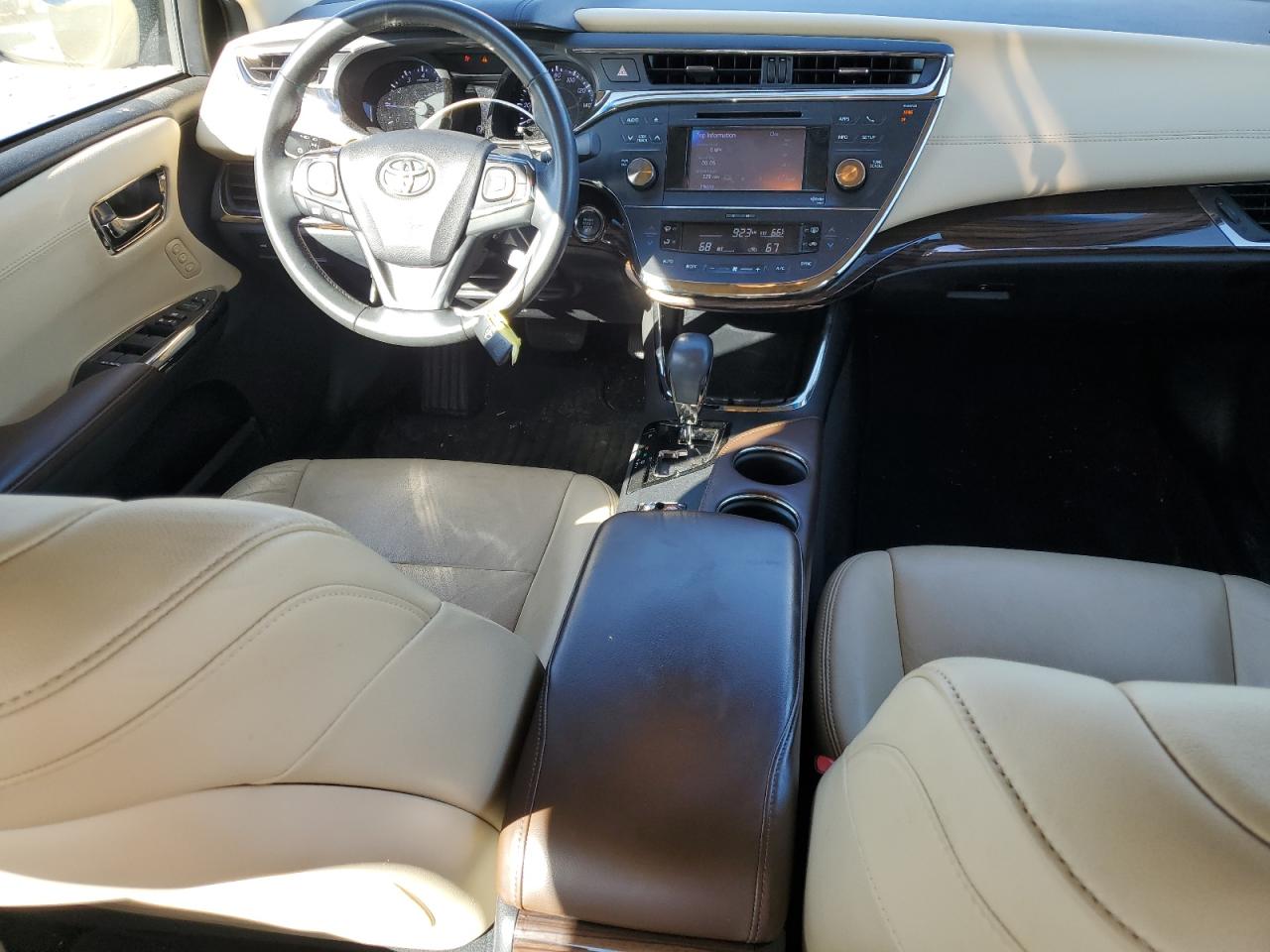 2014 Toyota Avalon - Image 8