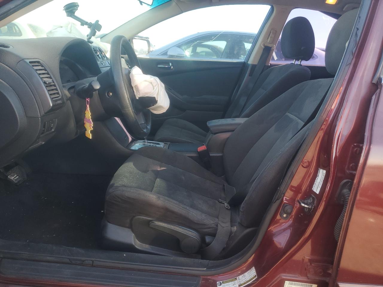2010 Nissan Altima - Image 7