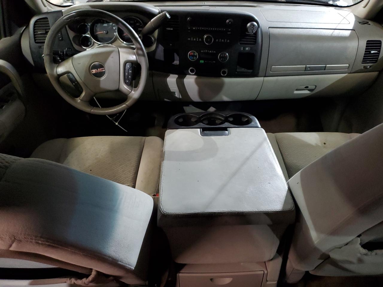 2007 GMC Sierra - Image 8