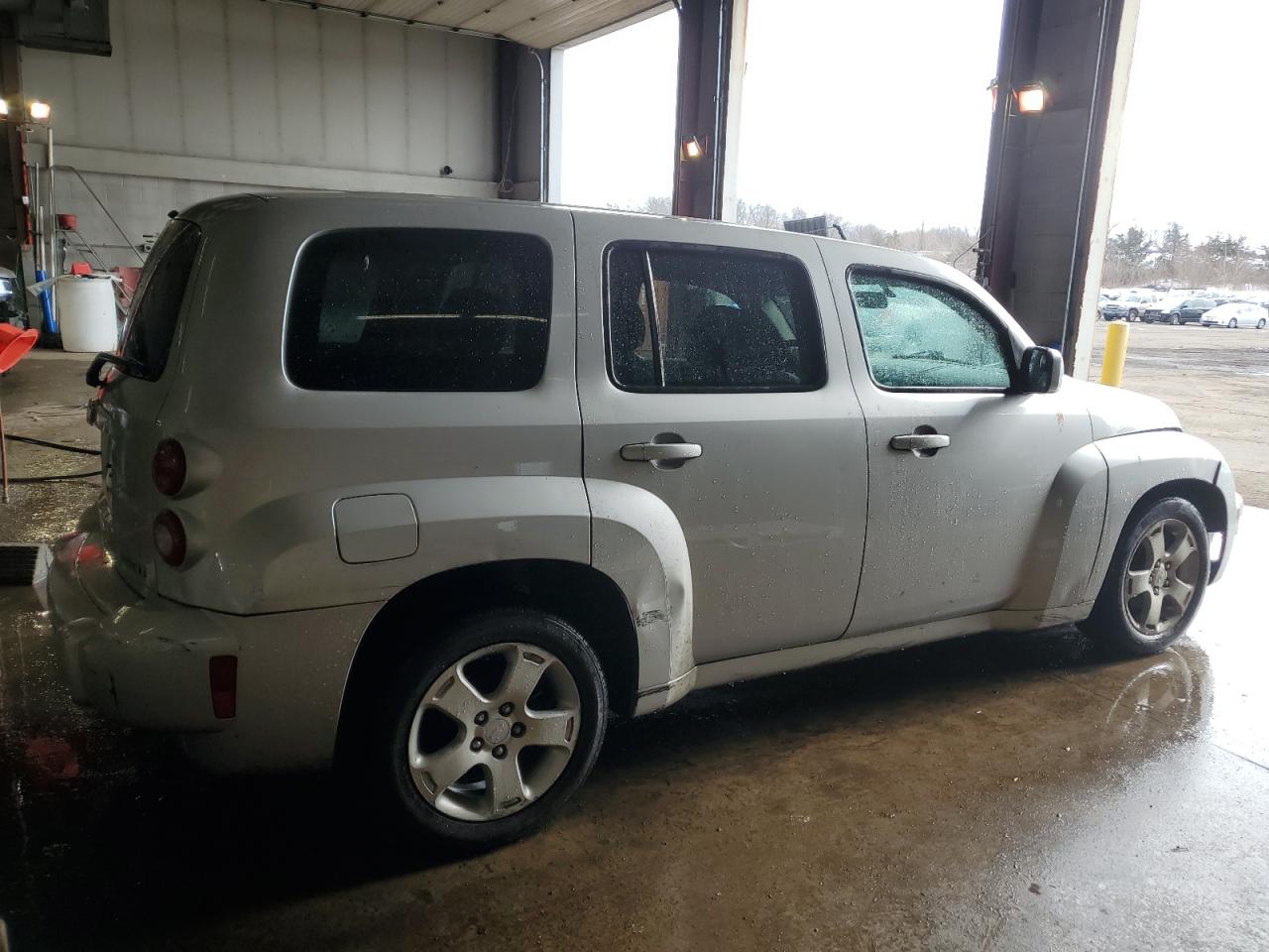 2010 Chevrolet HHR - Image 3