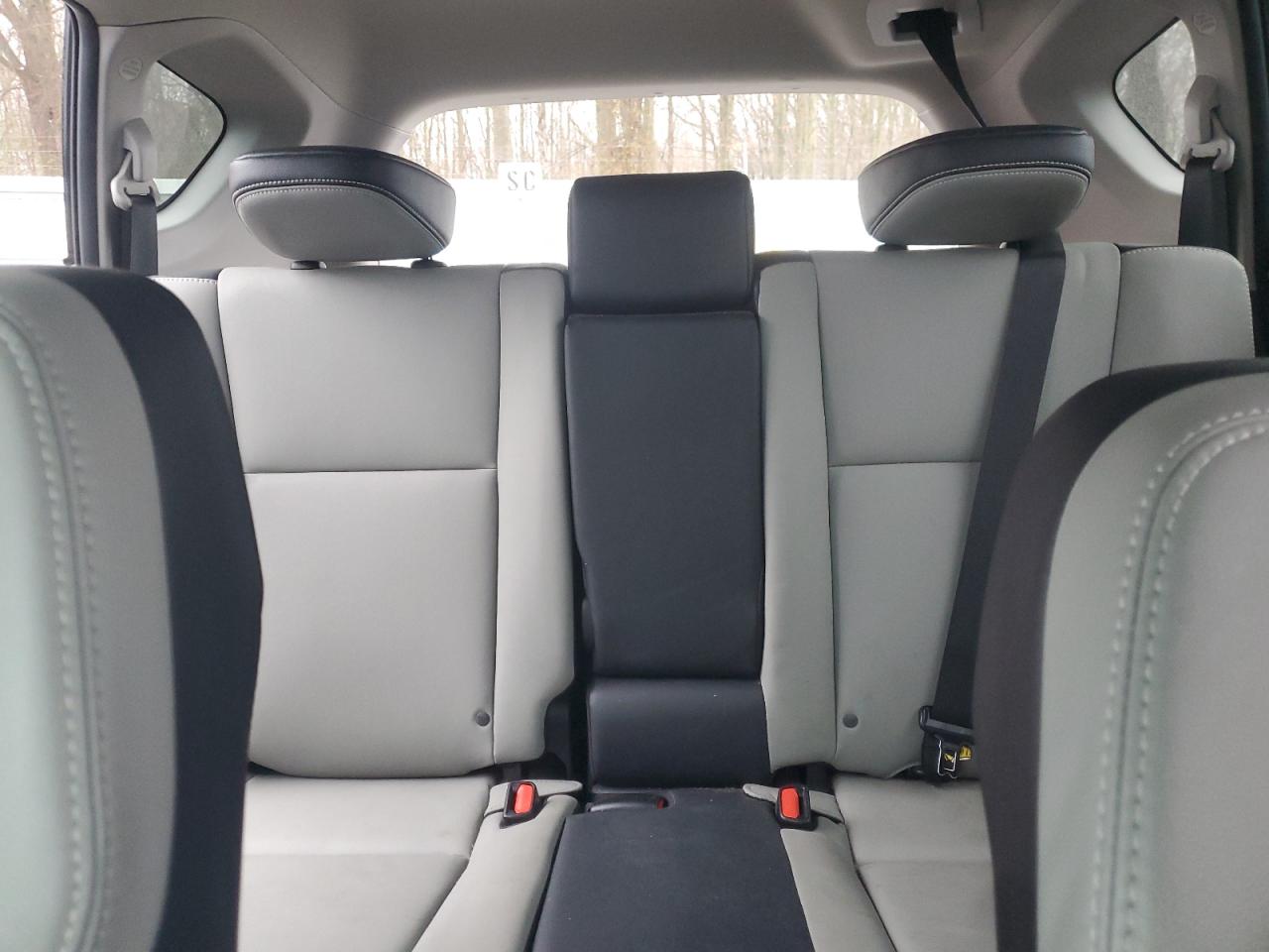 2016 Toyota RAV 4 - Image 10
