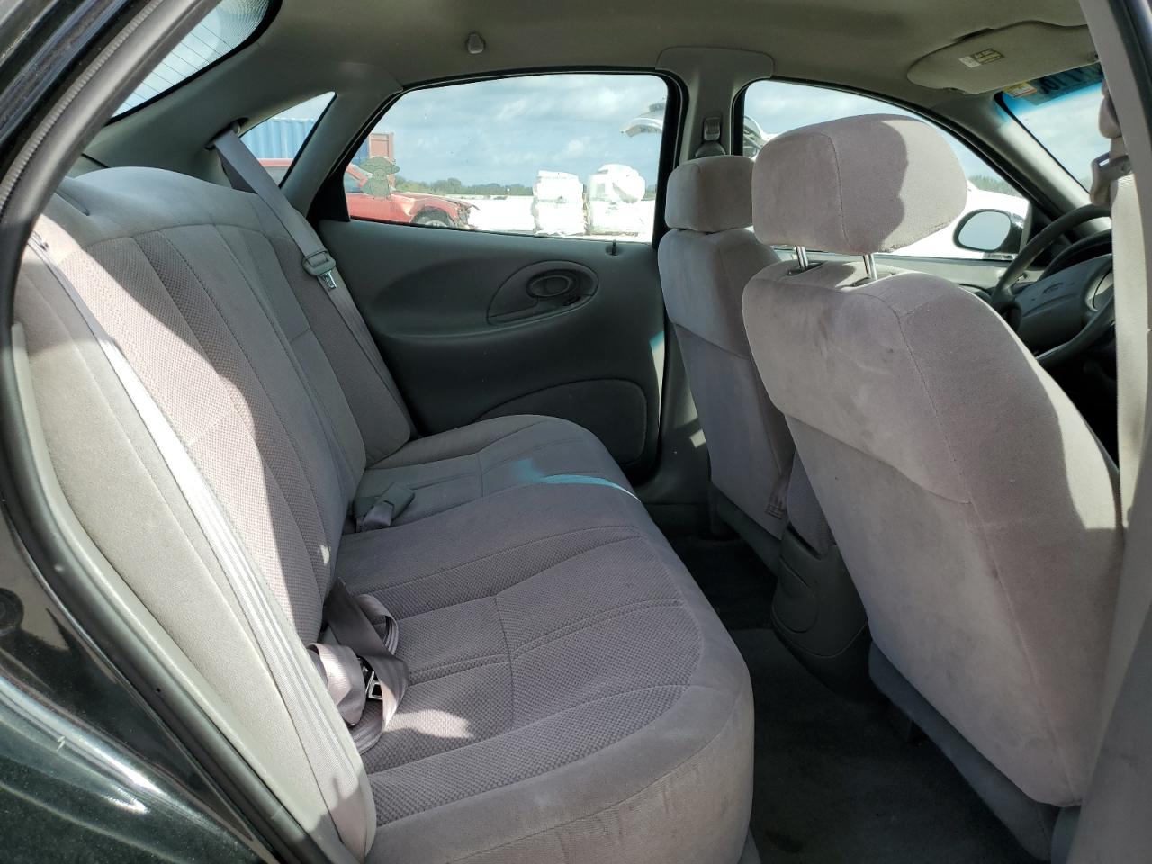 1998 Ford Taurus - Image 11