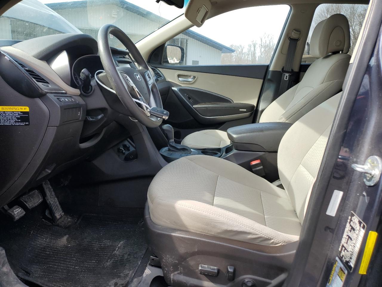 2017 Hyundai Santa Fe - Image 7