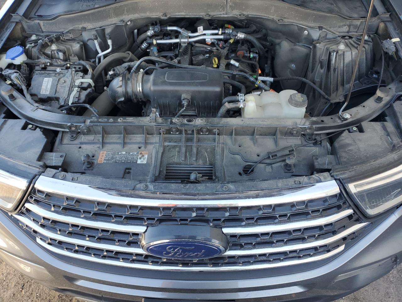 2023 Ford Explorer - Image 12