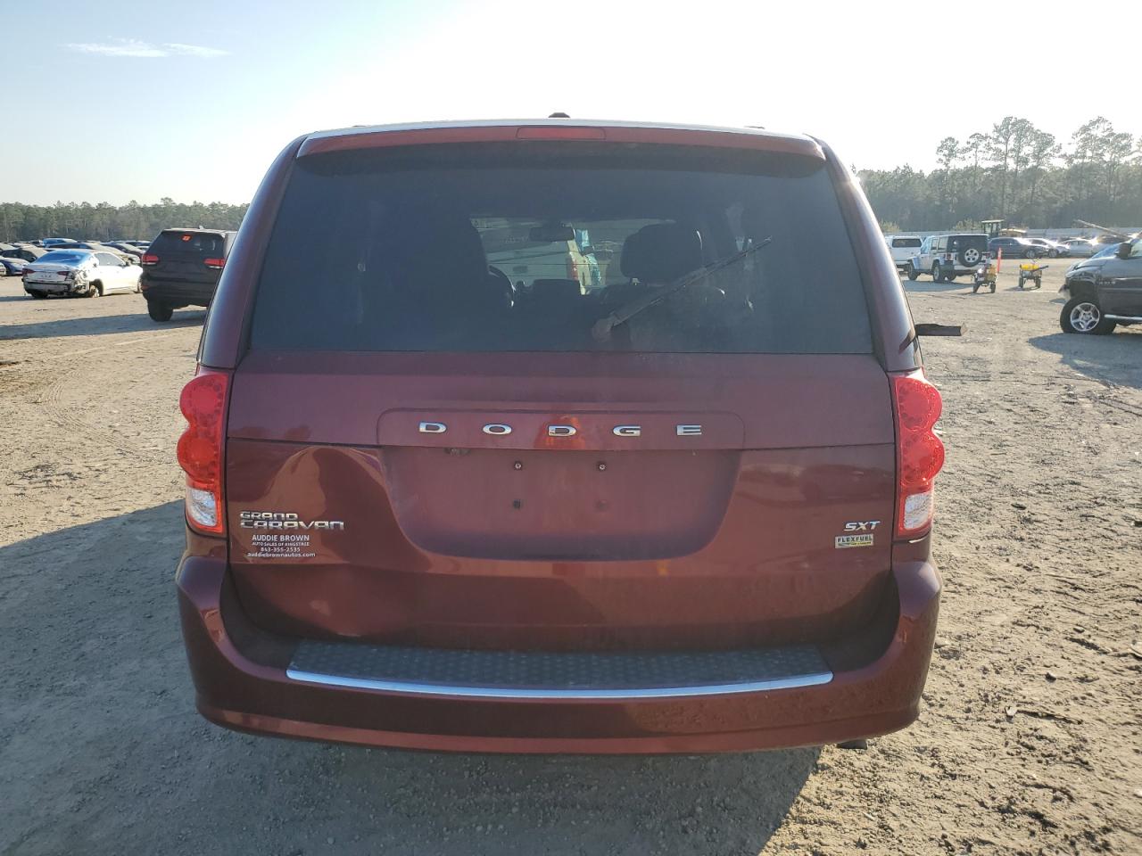 2019 Dodge Caravan - Image 6