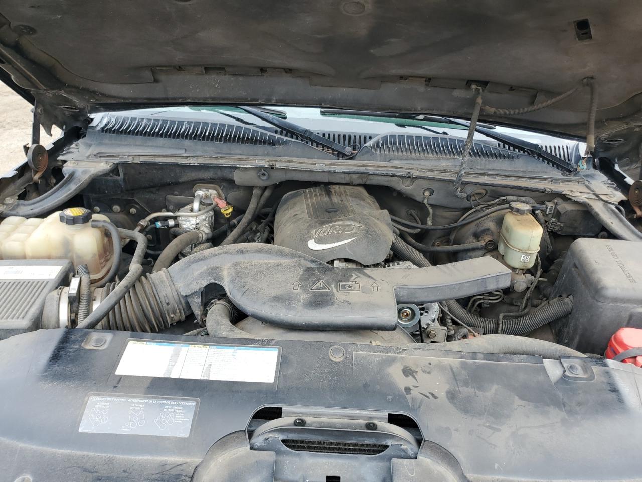 2002 Chevrolet Avalanche - Image 12