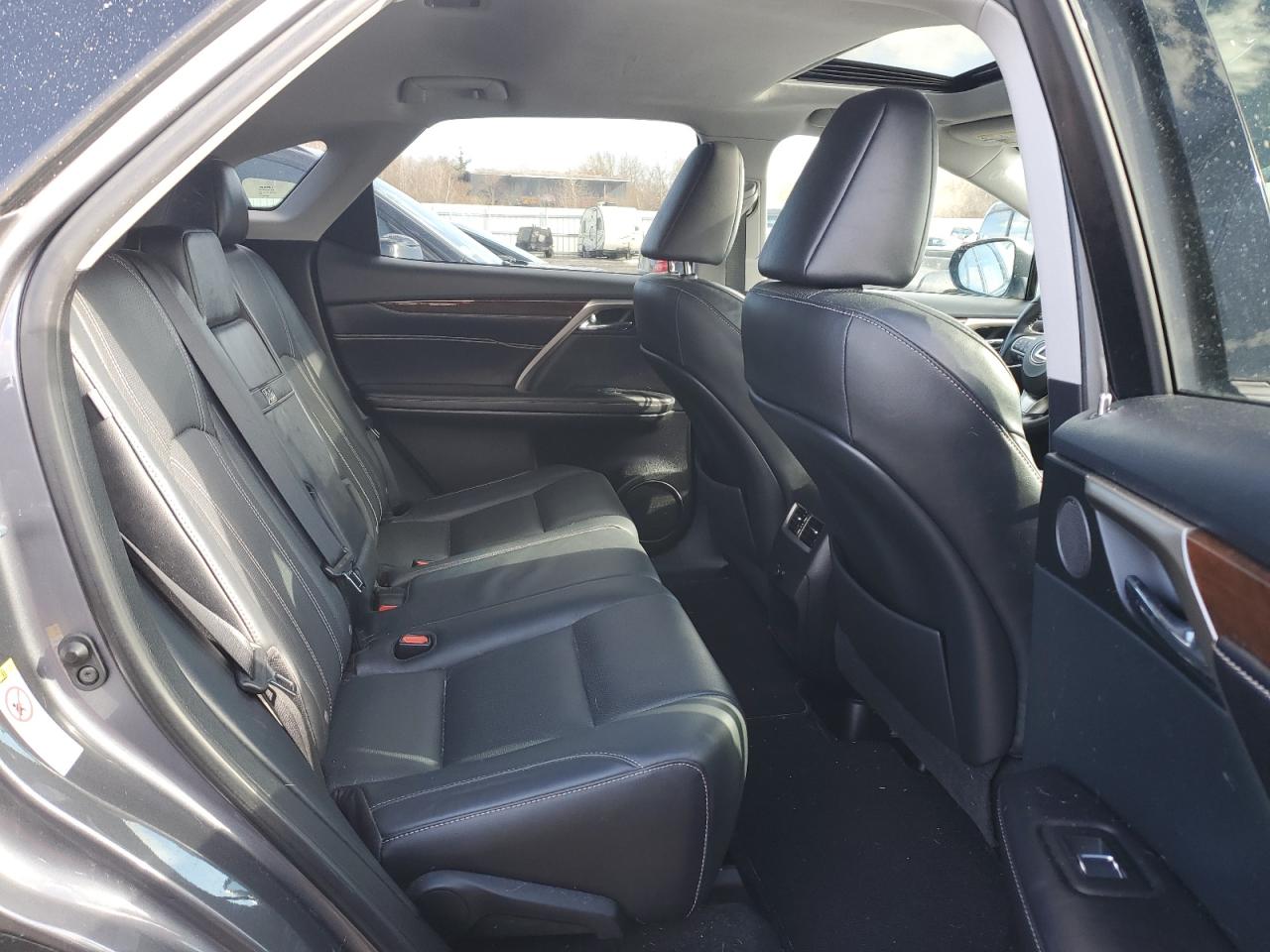 2018 Lexus RX - Image 11