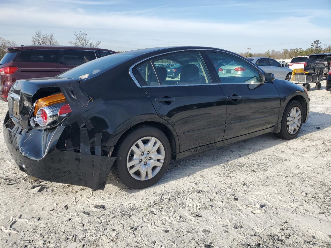 2012 Nissan Altima - Image 3