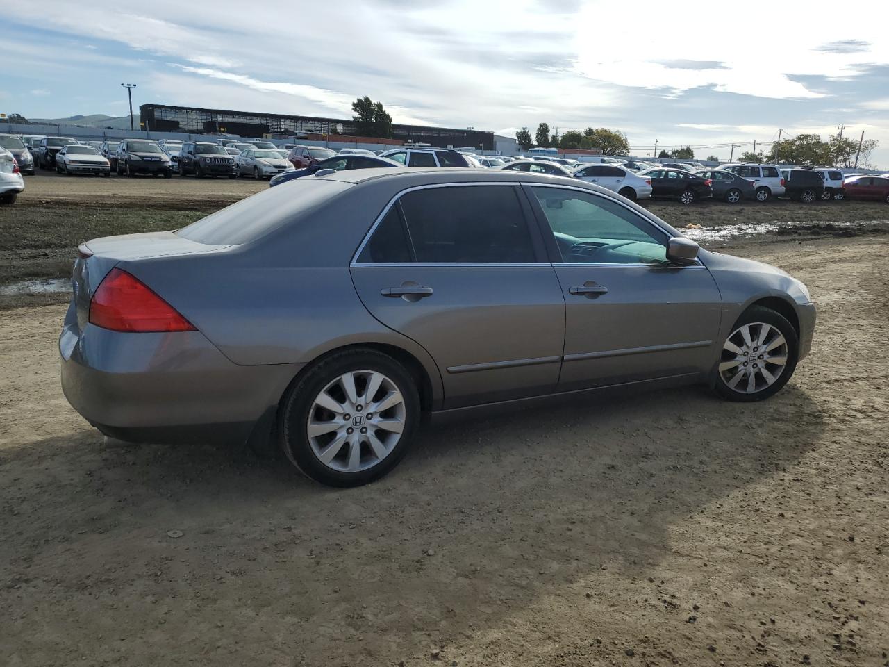 2007 Honda Accord - Image 3