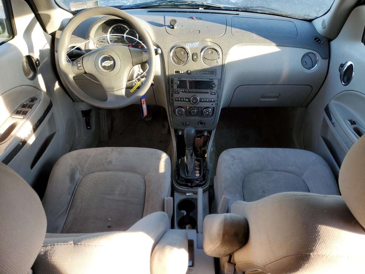 2009 Chevrolet HHR - Image 8