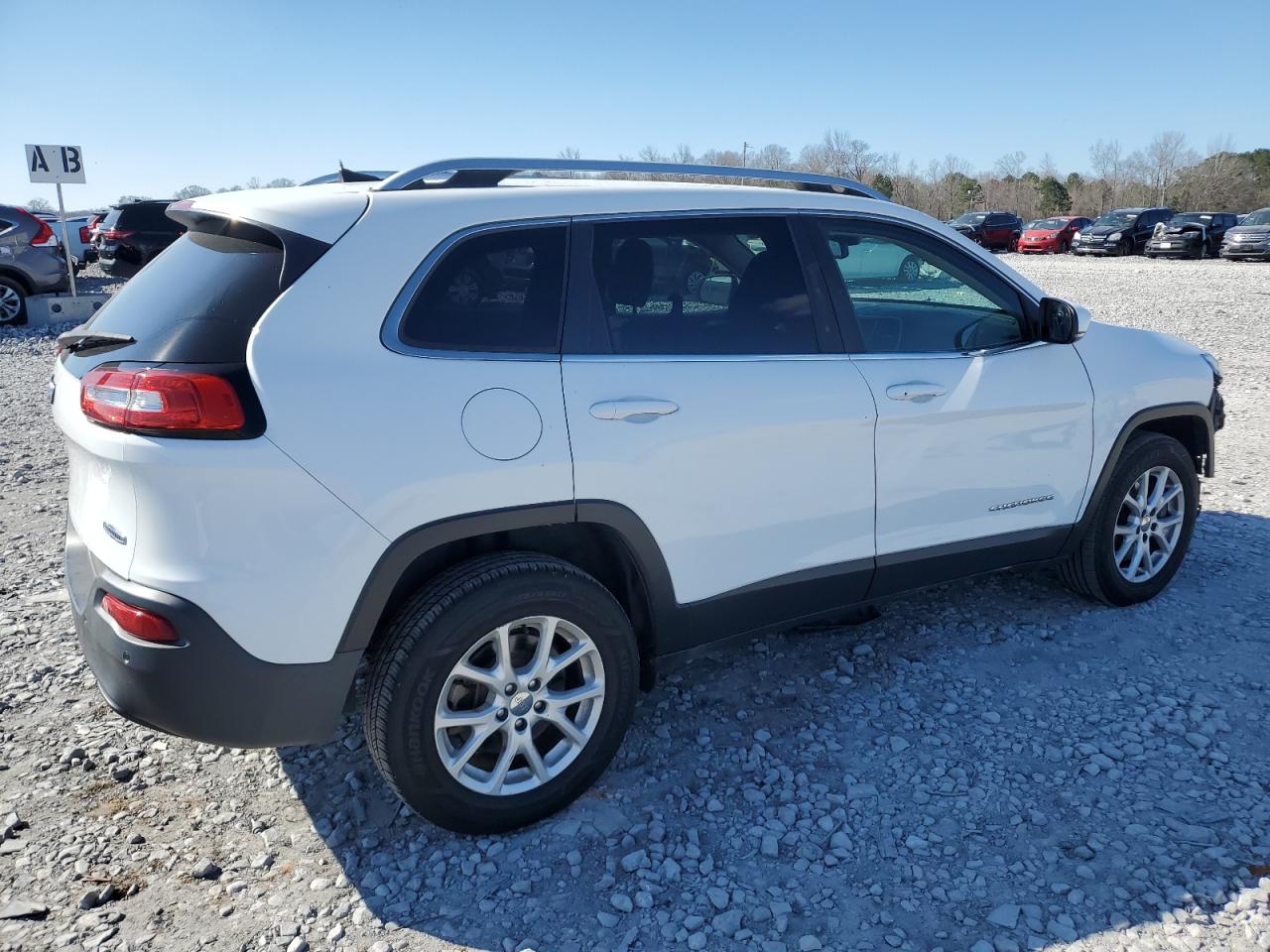 2017 Jeep Grand Cherokee - Image 3