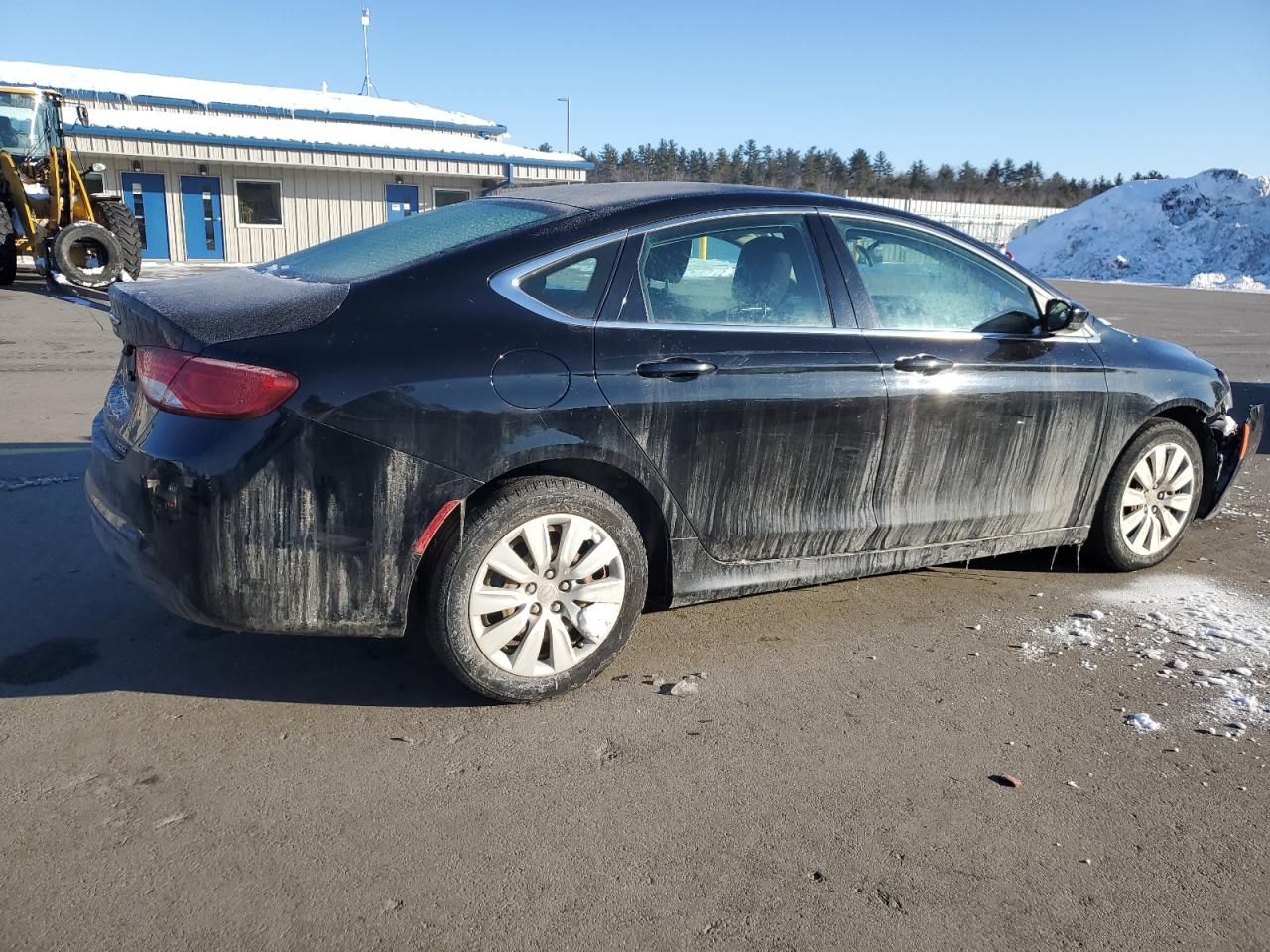 2015 Chrysler 200 - Image 3