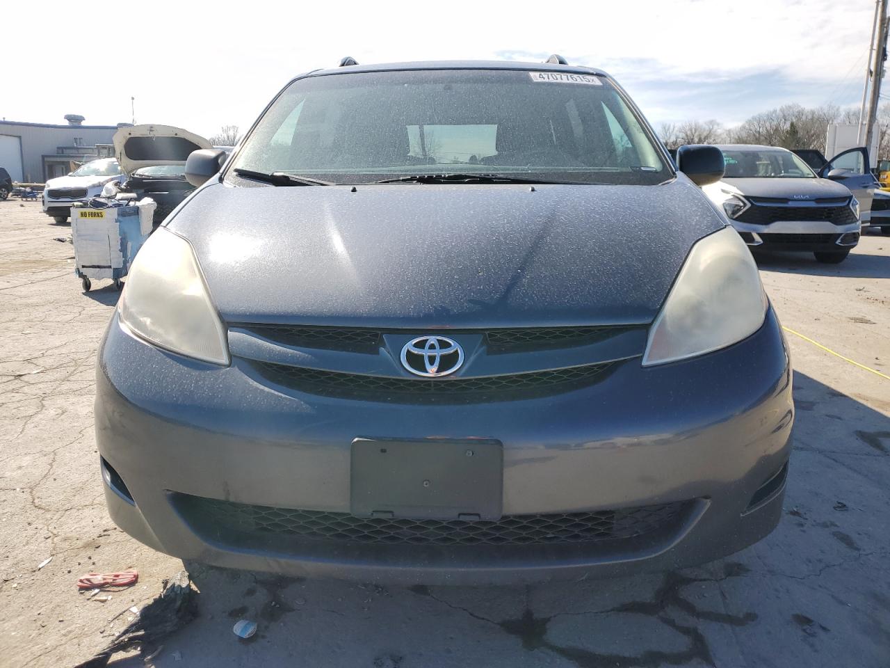 2008 Toyota Sienna - Image 5