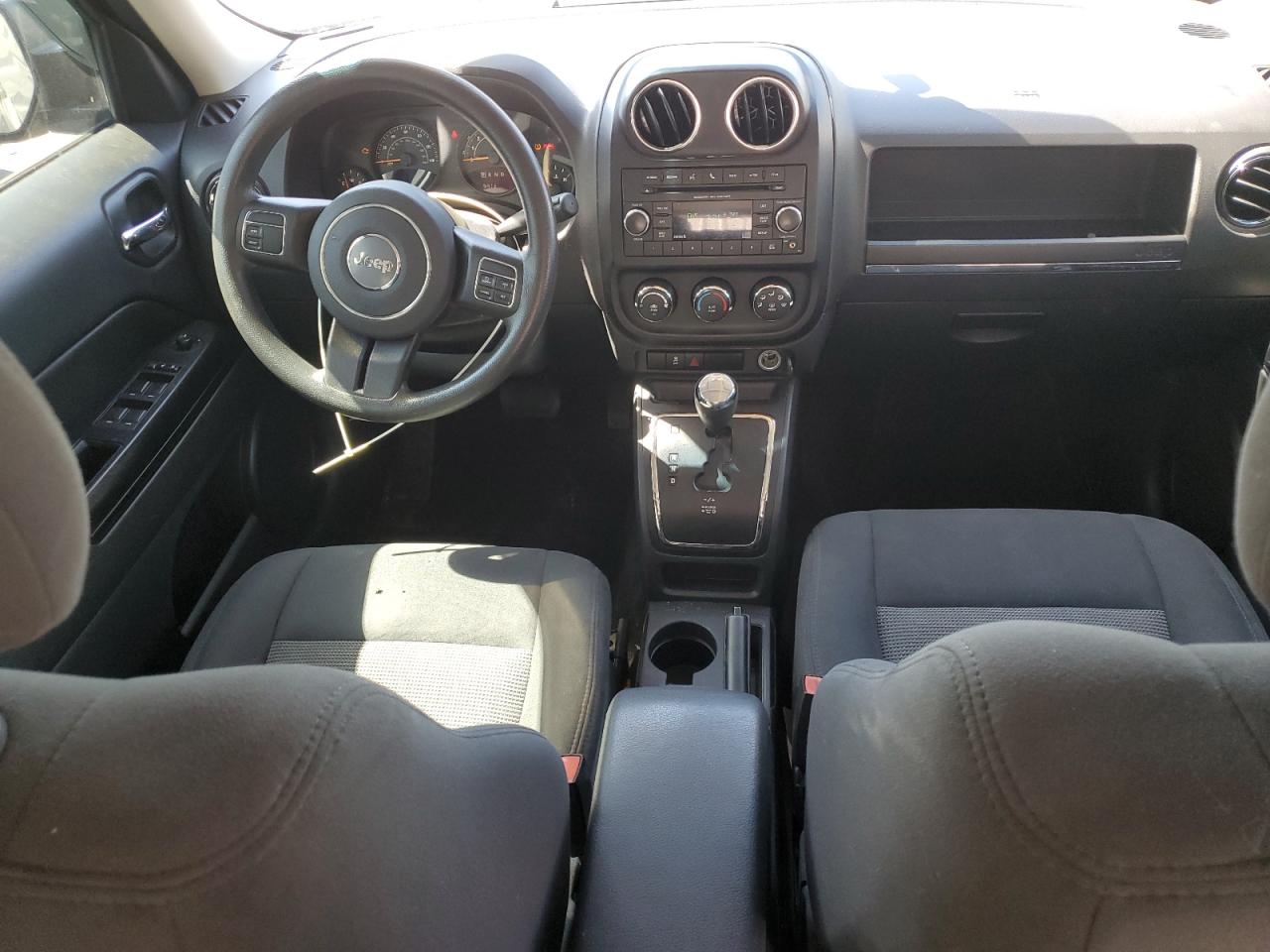 2017 Jeep Liberty (Patriot) - Image 8