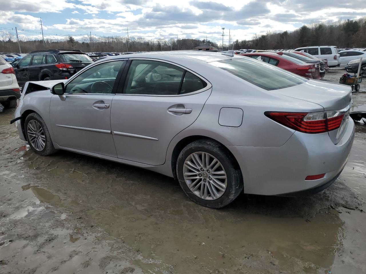 2014 Lexus ES - Image 2