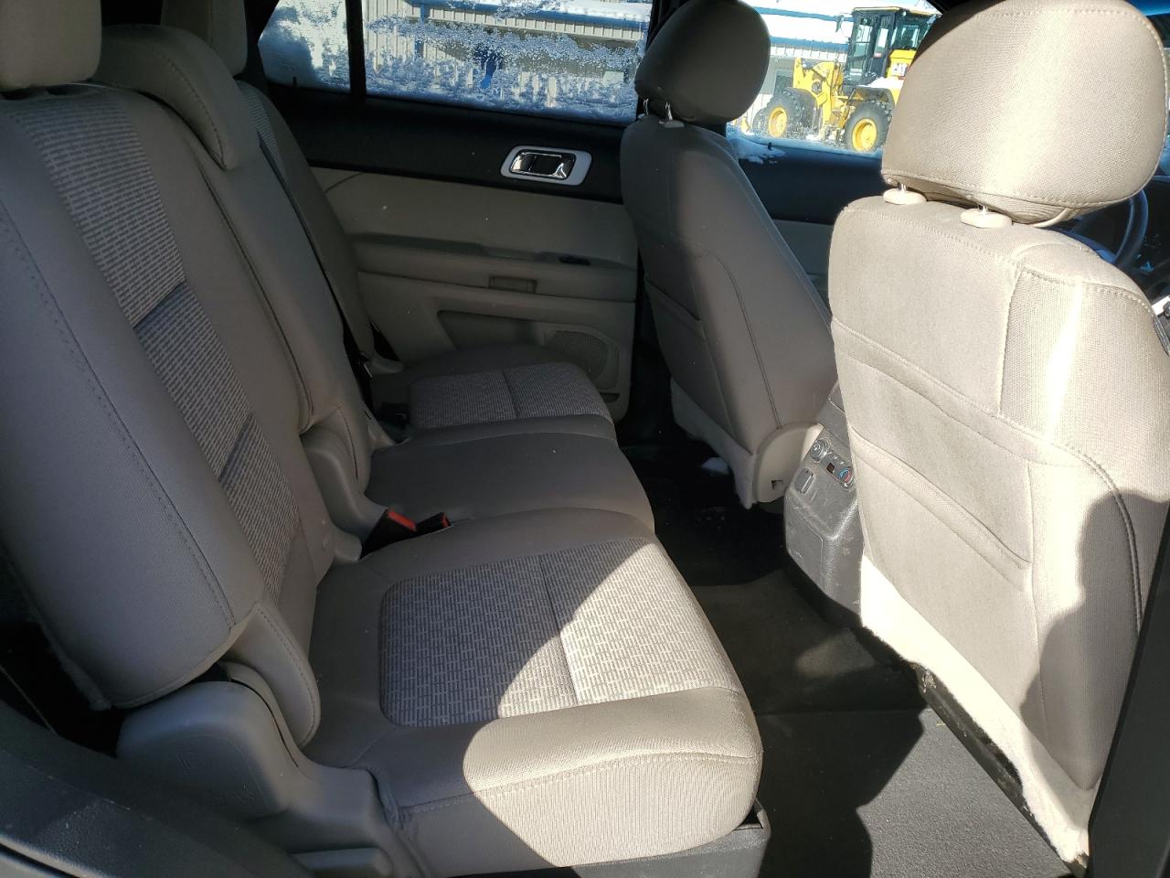 2015 Ford Explorer - Image 11